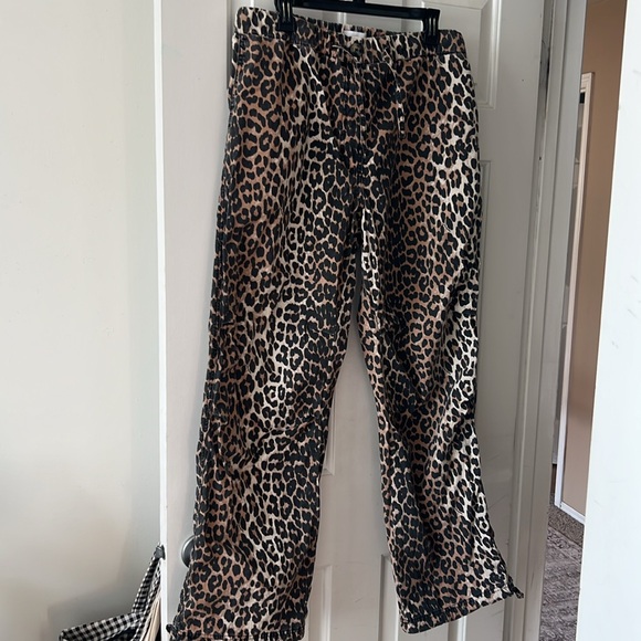 GANNI Leopard Washed Cotton Canvas Drawstring Trousers in Almond Milk 42 - Picture 2 of 13